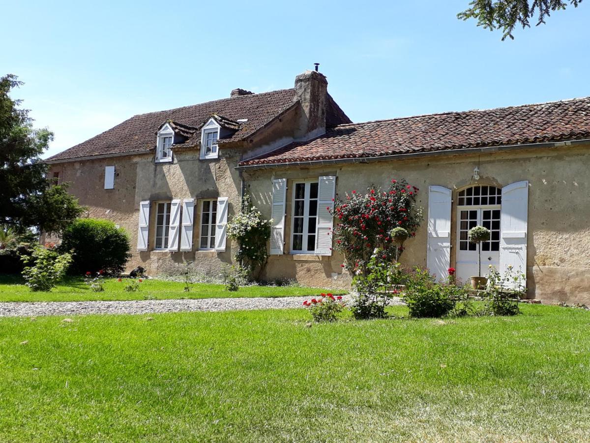 Au Chateau Juillac Exteriör bild