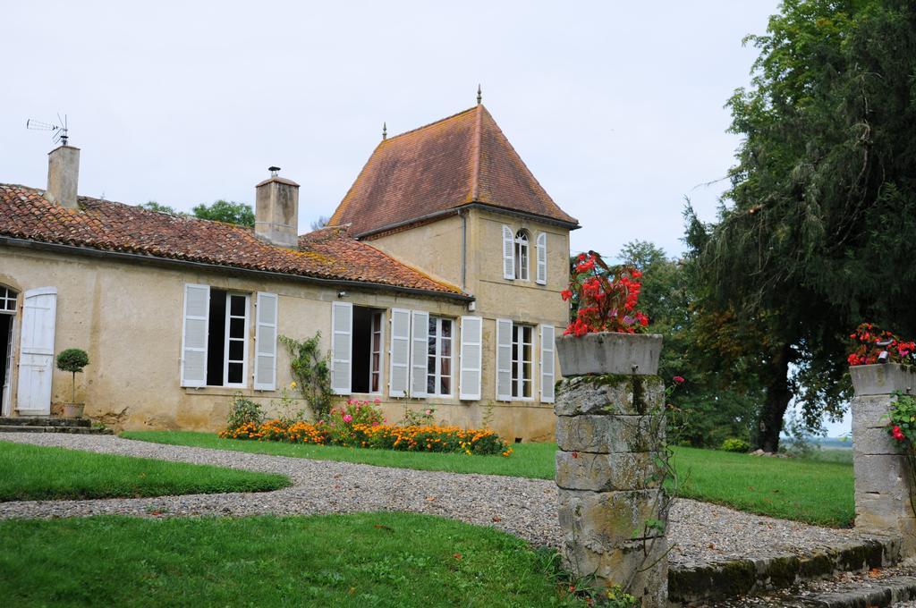 Au Chateau Juillac Exteriör bild
